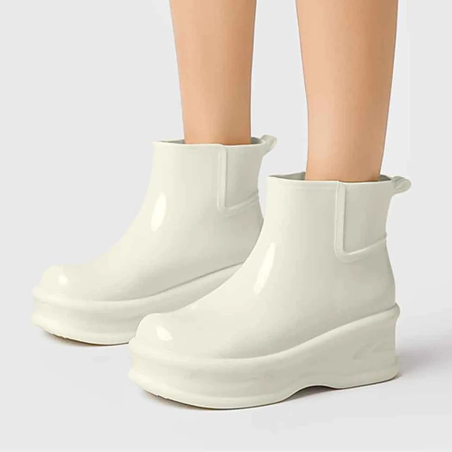 Durable Women's Rain Shoes Thick Sole Footwear Rainy Days Perfect Outdoor Activities Stylish and Rain Boots with Dogs
