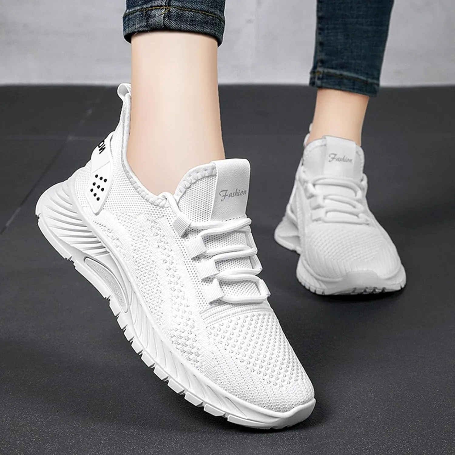 Flying Weaving Sneakers Women New Korean Fashion Round Head Lace Up Casual Shoes Thick Bottom Running Shoes Working