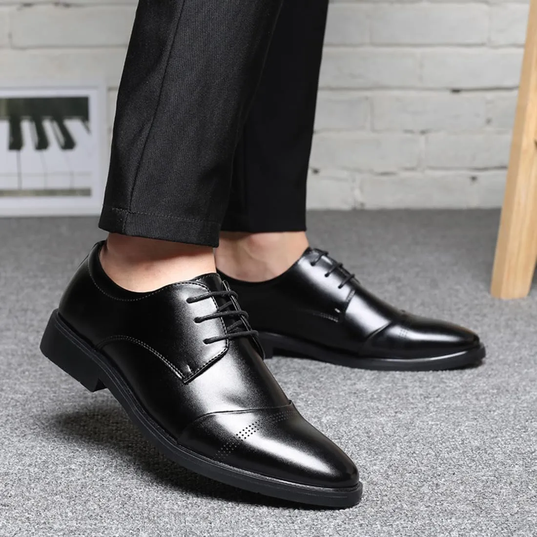 Men's Oxfords Formal Dress Shoes Classic Modern Wingtip Lace Up Shoes for Business Wedding Suit