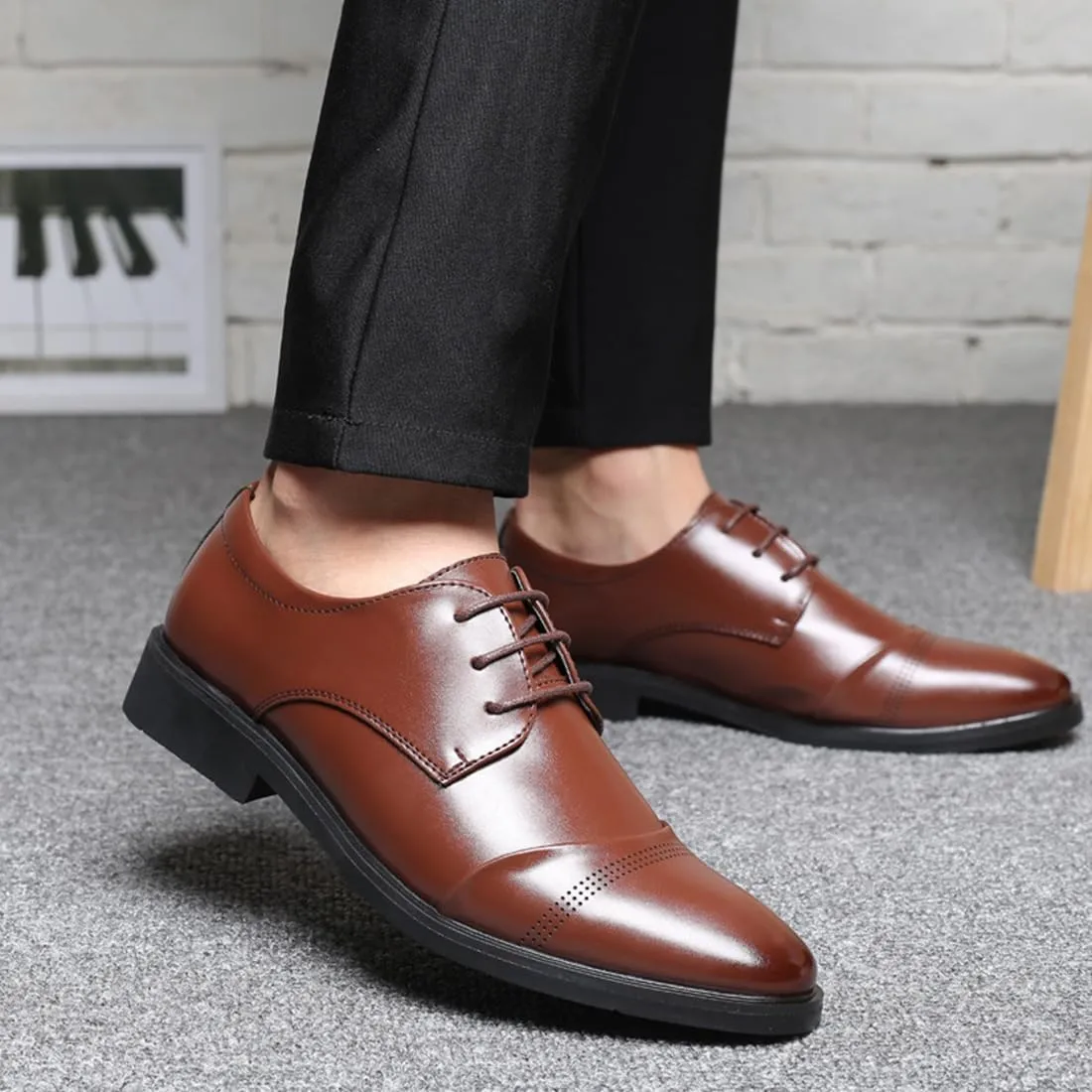 Men's Oxfords Formal Dress Shoes Classic Modern Wingtip Lace Up Shoes for Business Wedding Suit