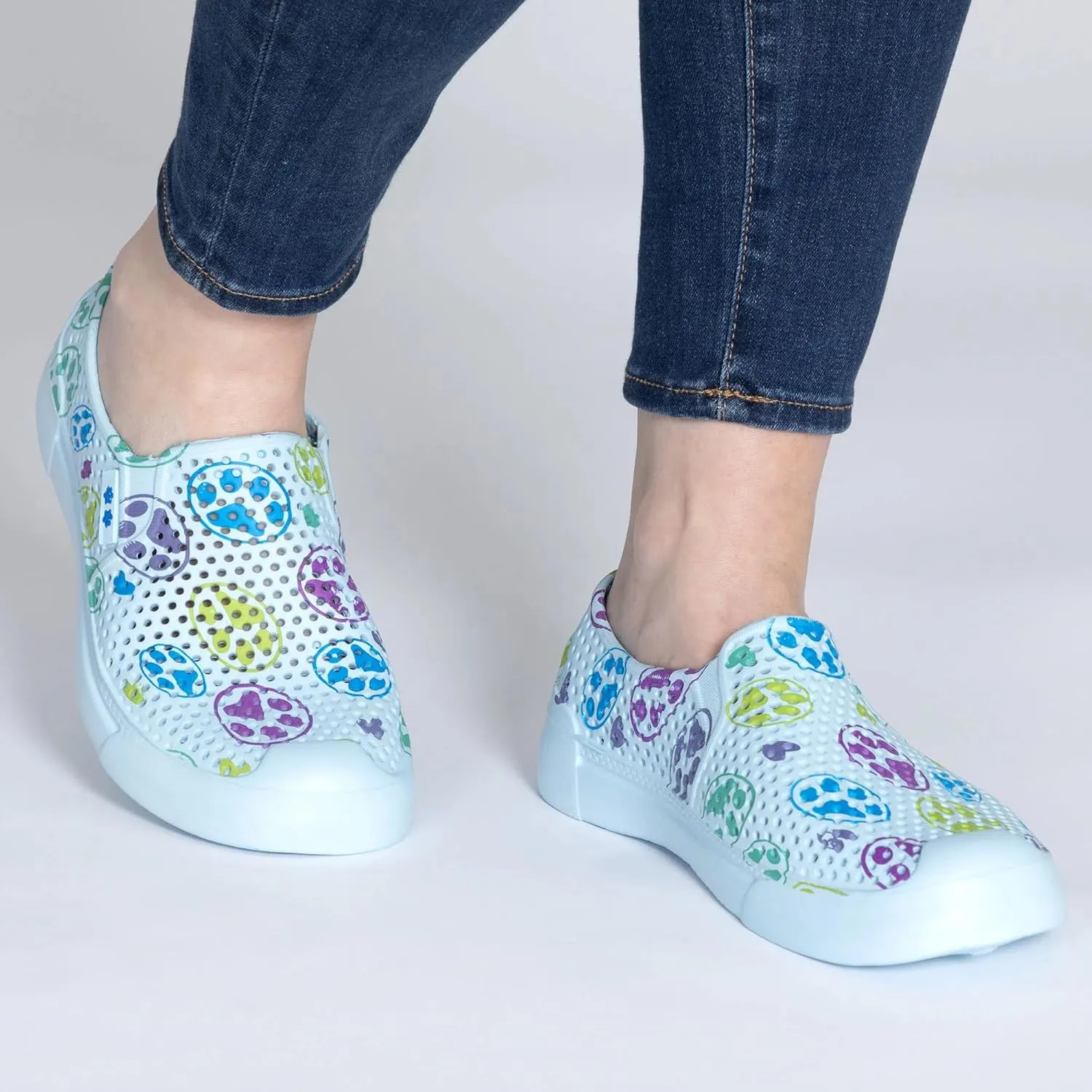 Paw Print Lightweight Slip On Shoes Quick Dry Ultra Light EVA Water Friendly Animal Print Casual Footwear for Women
