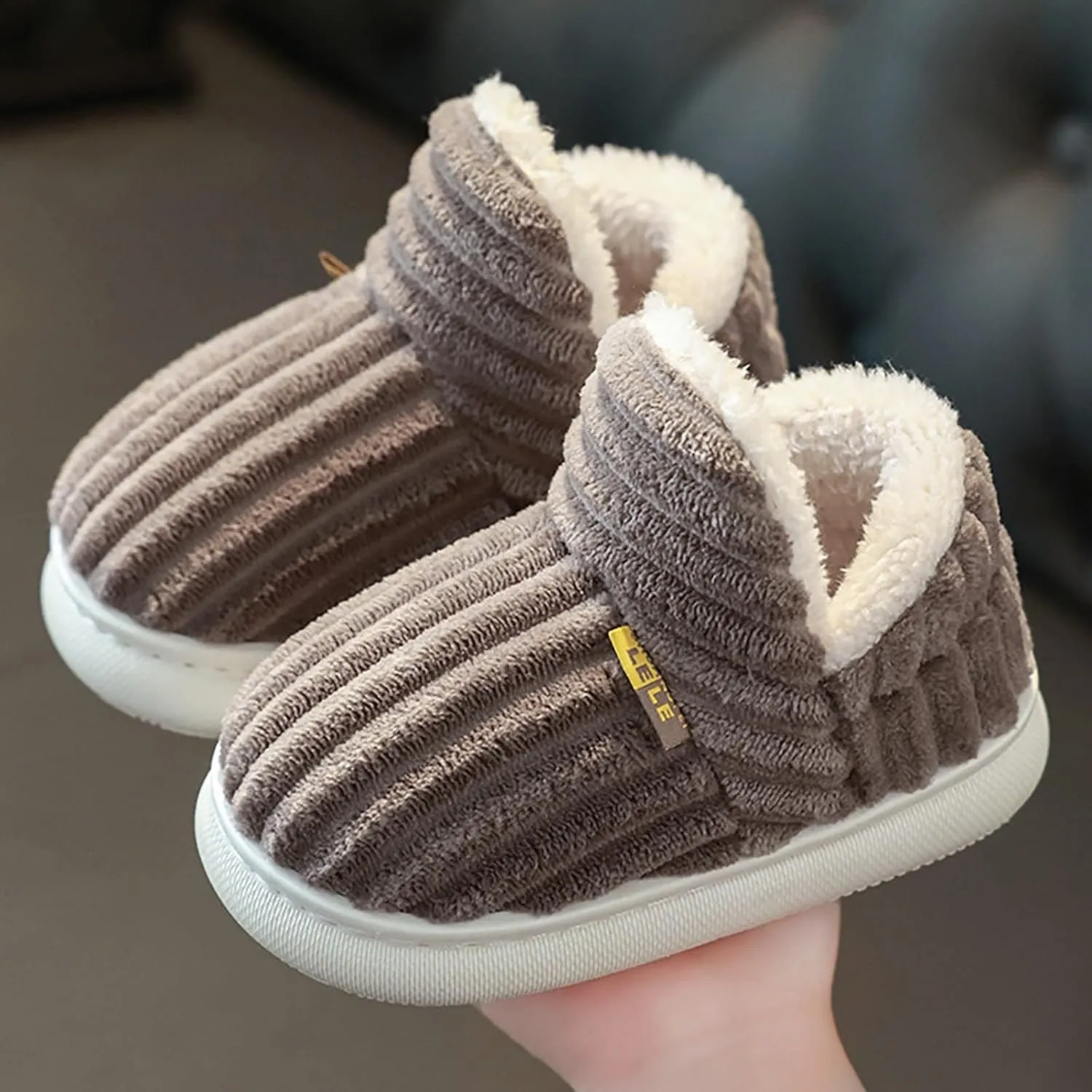 Toddler Kids Plush Slippers Boys Girls Fuzzy Plush Fleece Slippers with Soft Anti-Skid Sole Slipper Slip-On Shoes