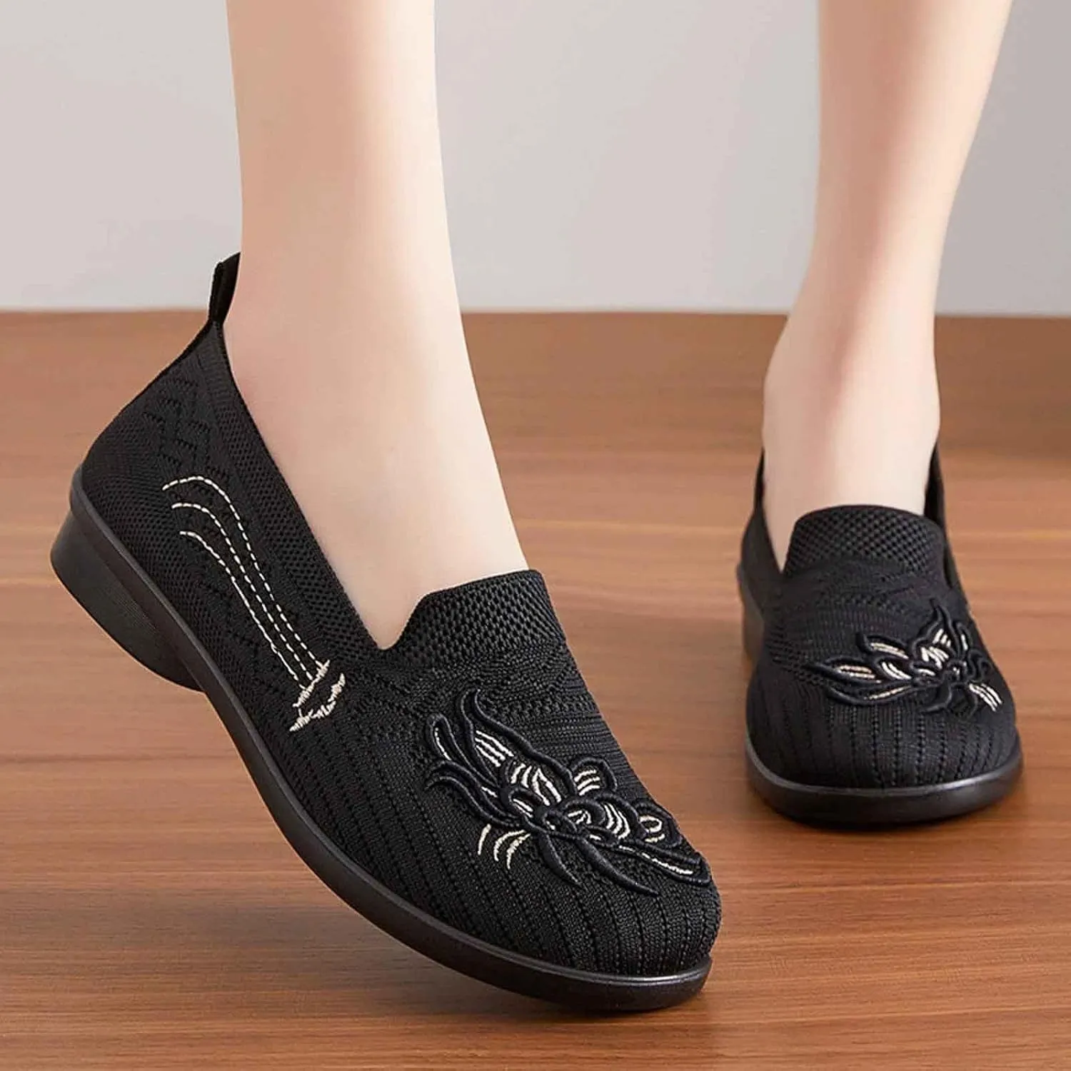 Women's Casual Slip On Shoes Breathable Low Heel Comfortable Walking Daily Spring Summer Fall Women Wedges Low Heel