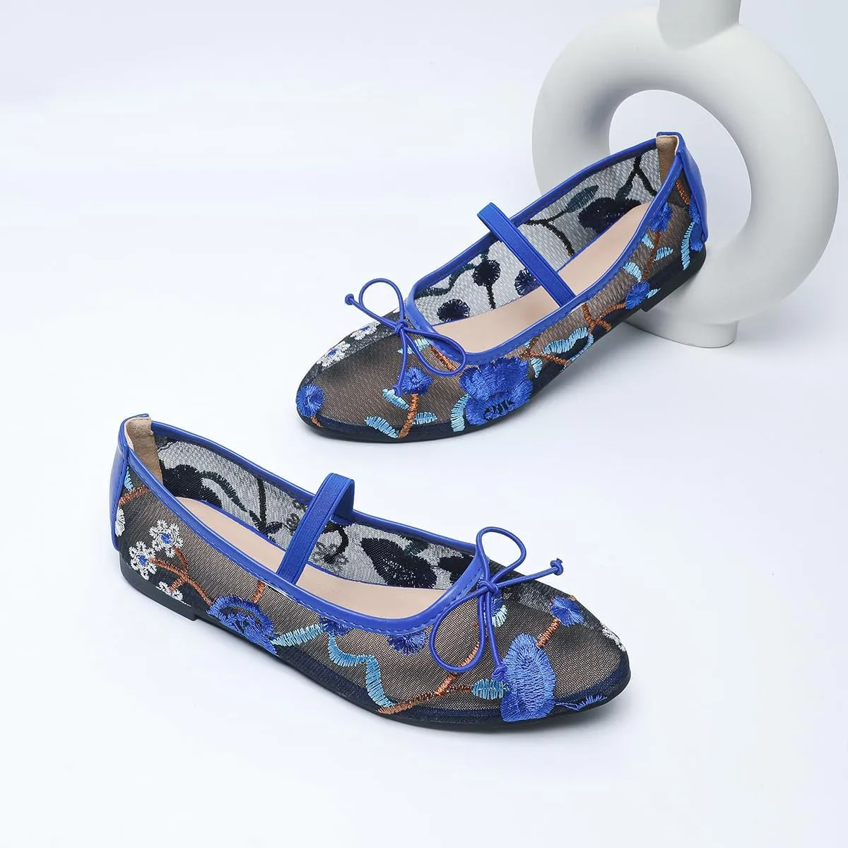 Women's Mesh Flat Mary Janes Embroidered Floral Buckled Strap Flats Casual Comfortable Round Toe Ballerina Shoes