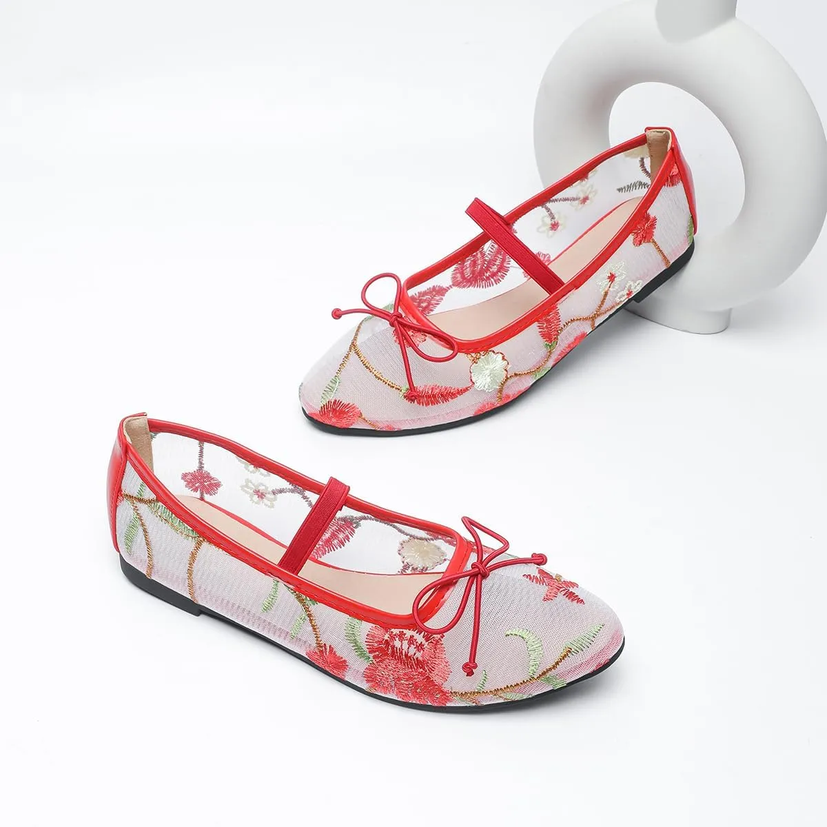 Women's Mesh Flat Mary Janes Embroidered Floral Buckled Strap Flats Casual Comfortable Round Toe Ballerina Shoes