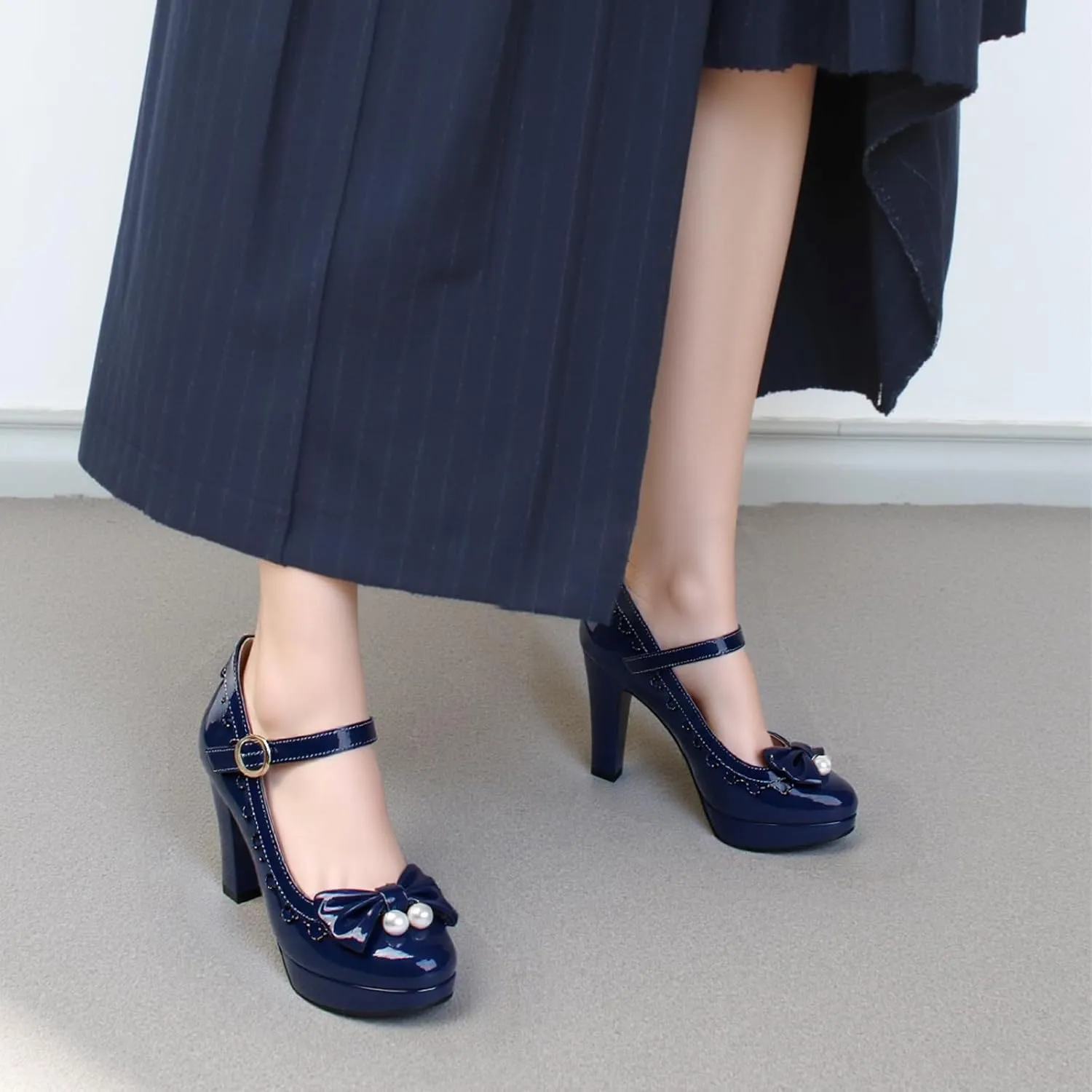 Women's Patent Leather Chunky Heel Lolita Mary Jane Cute Bow Pearl Round Toe Buckle Kawaii Party High Heels Fashion Dance Shoes