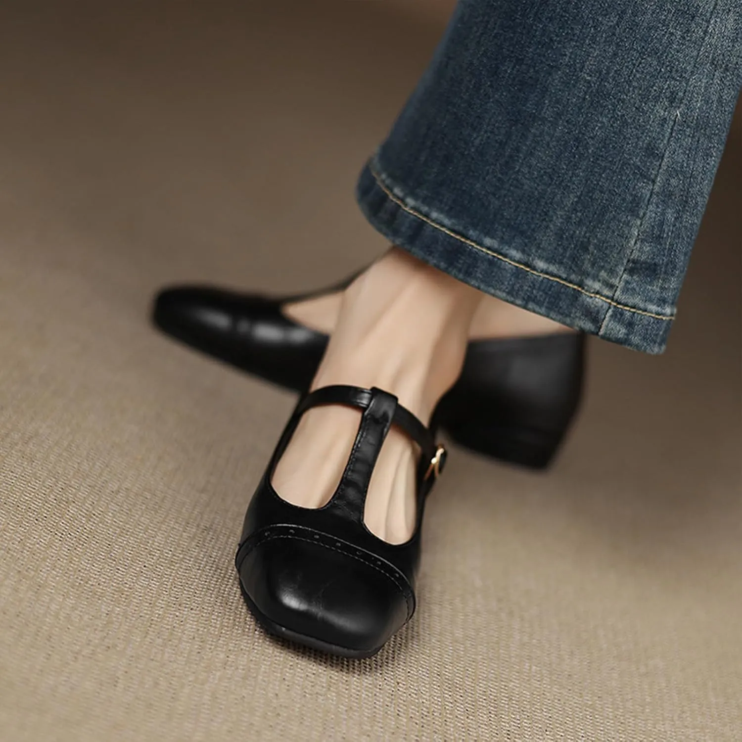 Women's T-Strap Square Toe Flat Mary Janes with Adjustable Ankle Strap Retro Gradient Leather Brogue Comfortable Soft Low Block Heel Slip On Ballerina Flats Prom Dress Casual Walking Shoes
