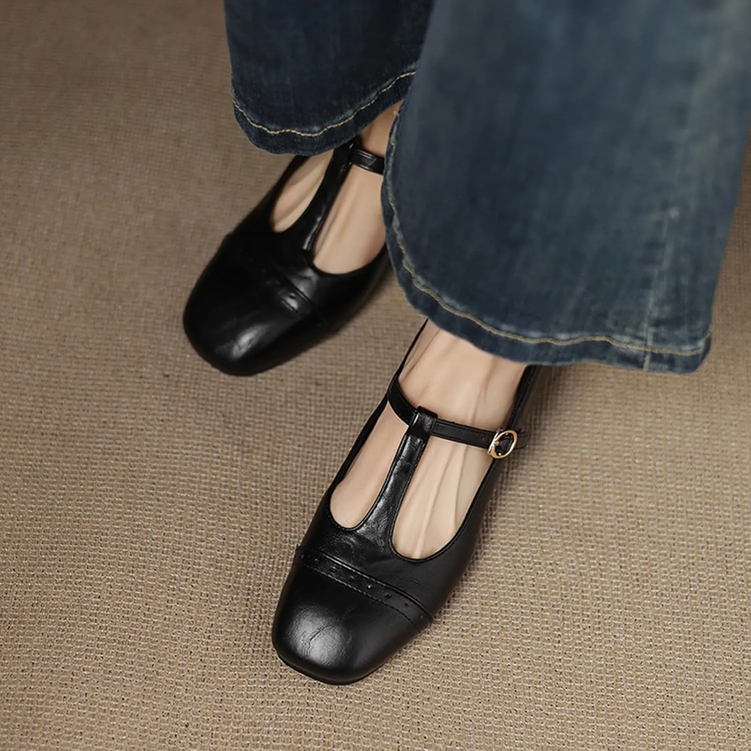 Women's T-Strap Square Toe Flat Mary Janes with Adjustable Ankle Strap Retro Gradient Leather Brogue Comfortable Soft Low Block Heel Slip On Ballerina Flats Prom Dress Casual Walking Shoes